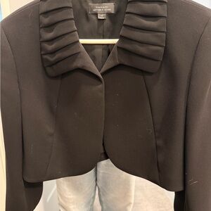 Elegant Black Blazer with Pleated Collar